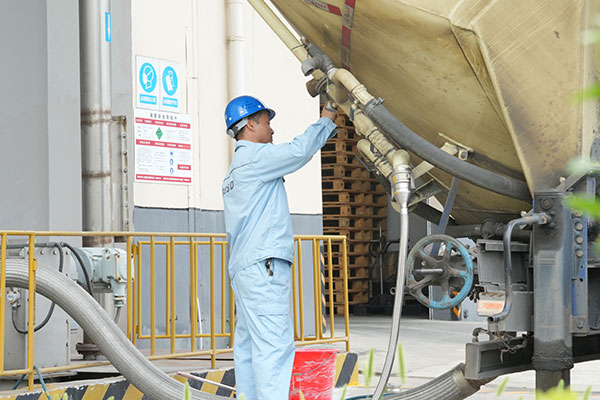 Transportasyon ng mga hilaw na materyales